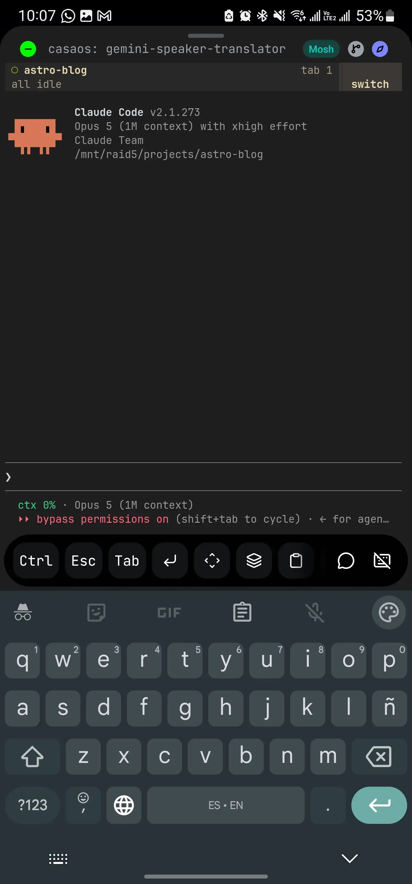 Pantalla principal de la app de Moshi con la lista de hosts y sesiones